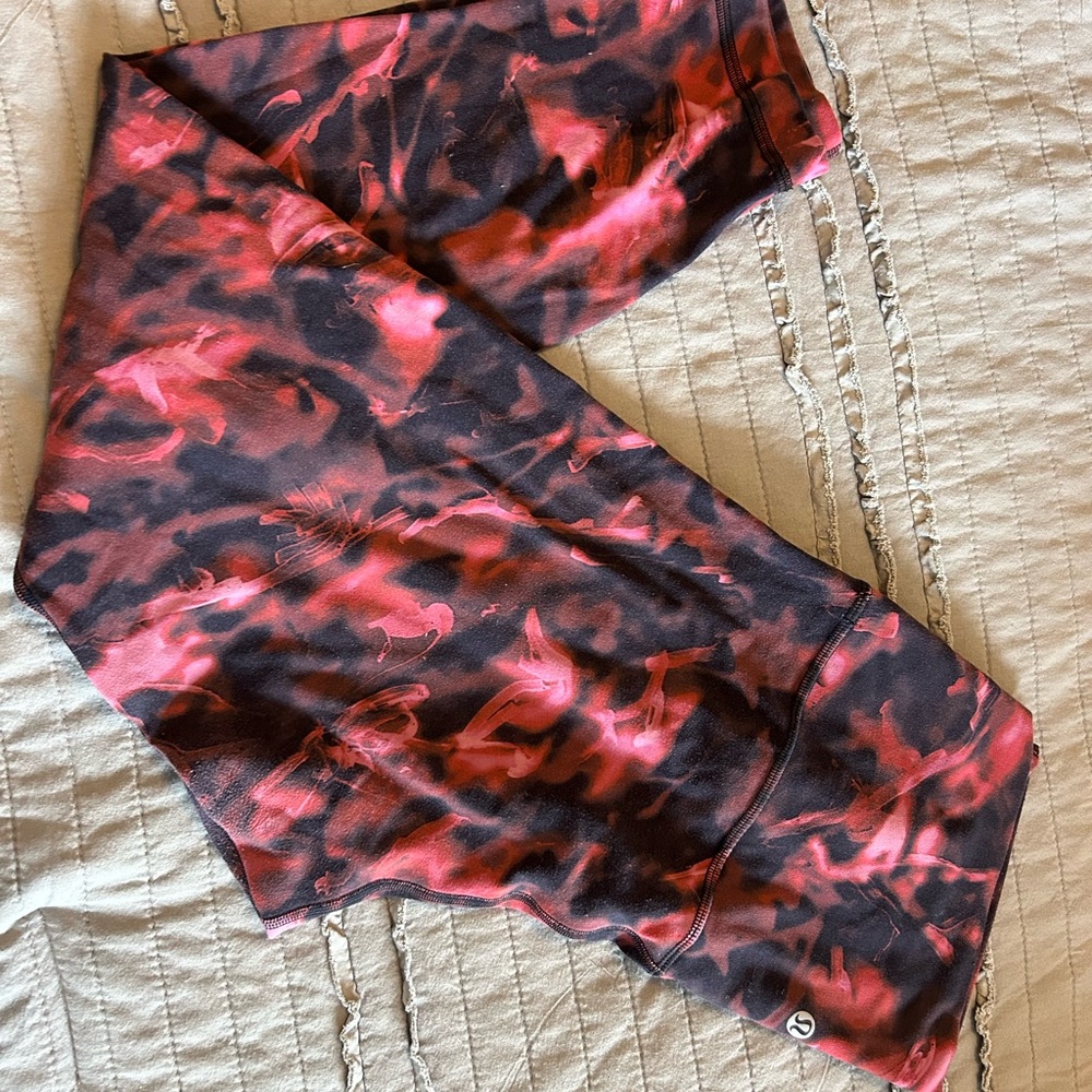Red and Black Patterned Leggings